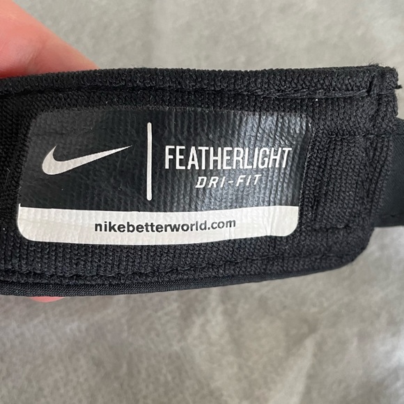 ✨SOLD✨ Nike Black Dri-Fit Visor - Picture 3 of 6